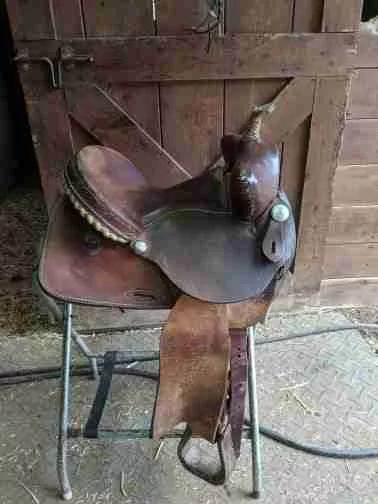 14 Inch Dakota Brand Barrel Saddle