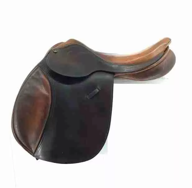 17.5″ County used close contact saddle B