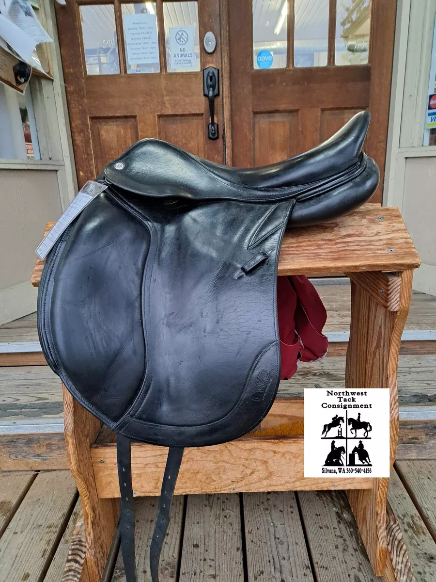 17.5" CWD SE24 Dressage Saddle