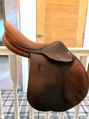 17″ Amerigo Narrow Used Hunter/Jumper Saddle – H