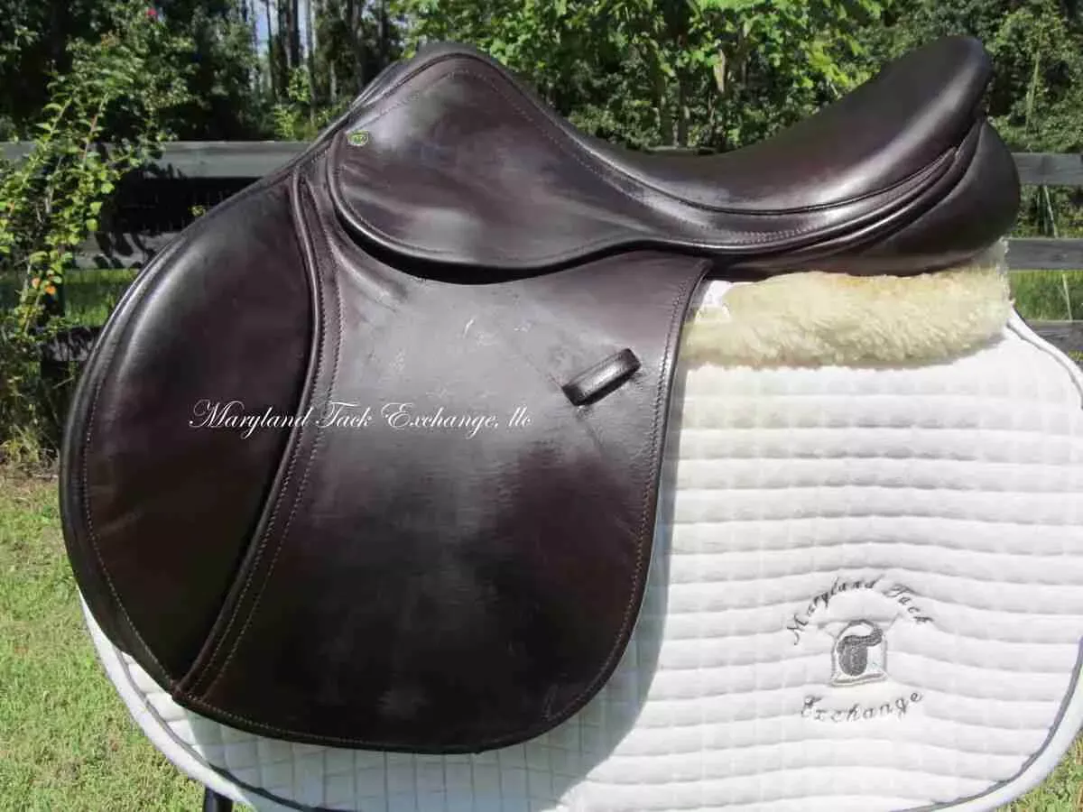 17″ County Innovation Narrow Tree Used Close Contact Saddle – C