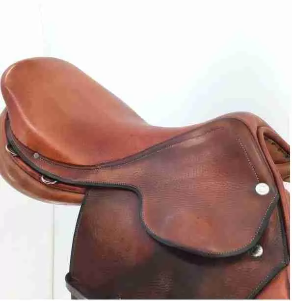 17″ Hermes M Tree saddle Used Close Contact – B