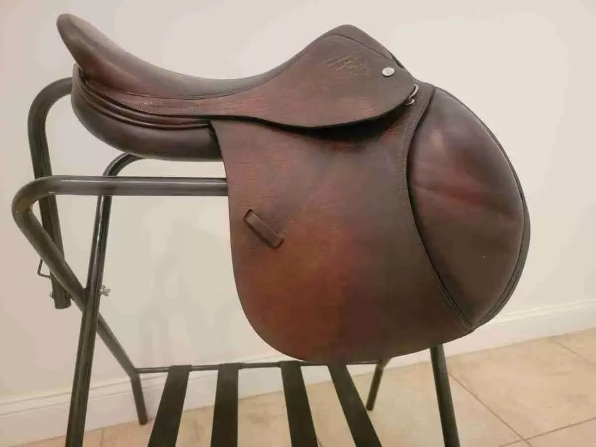 17″ Todd Minikus Verhan Medium Narrow Tree Used Close Contact Saddle – C