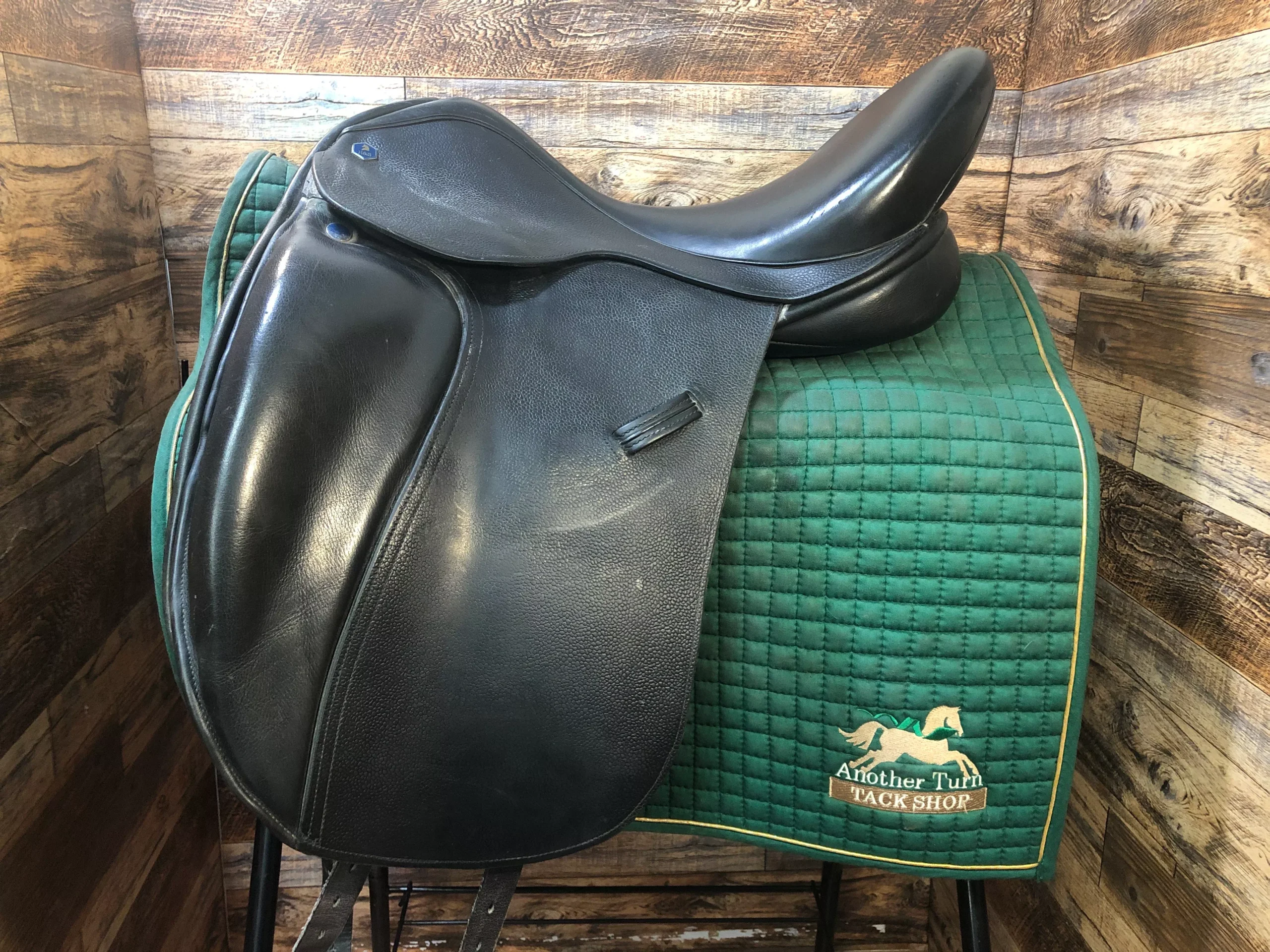 18" Hastilow Dressage Saddle