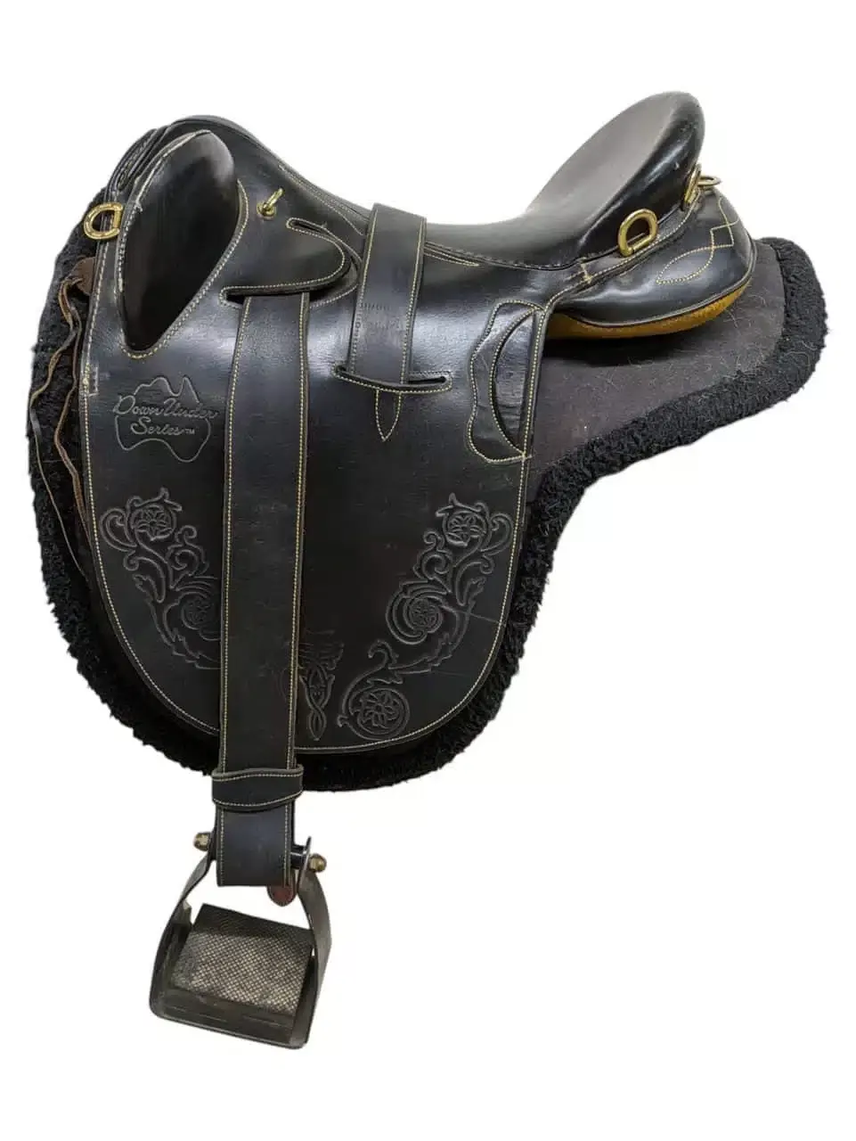 18″ Used Down Under Austrialian Saddle 770-6505