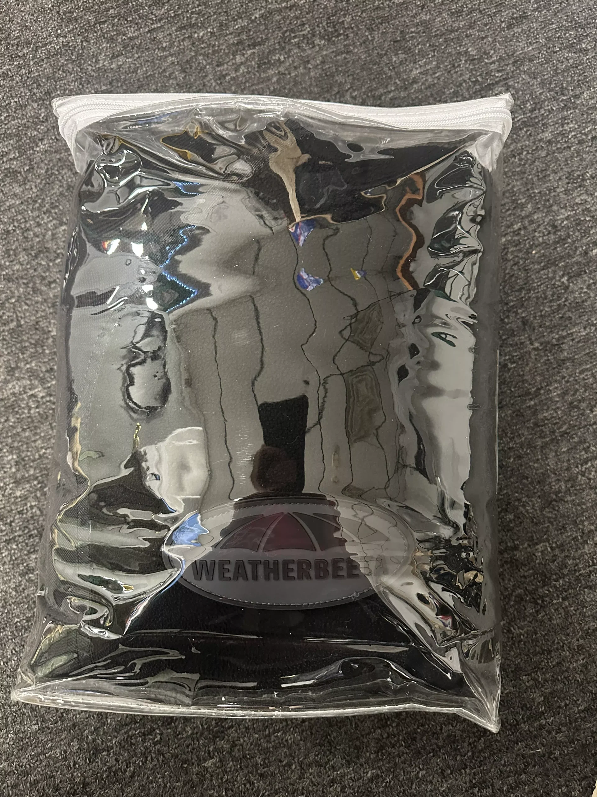 81 Watherbeeta Anti-static Fleece Cooler Black