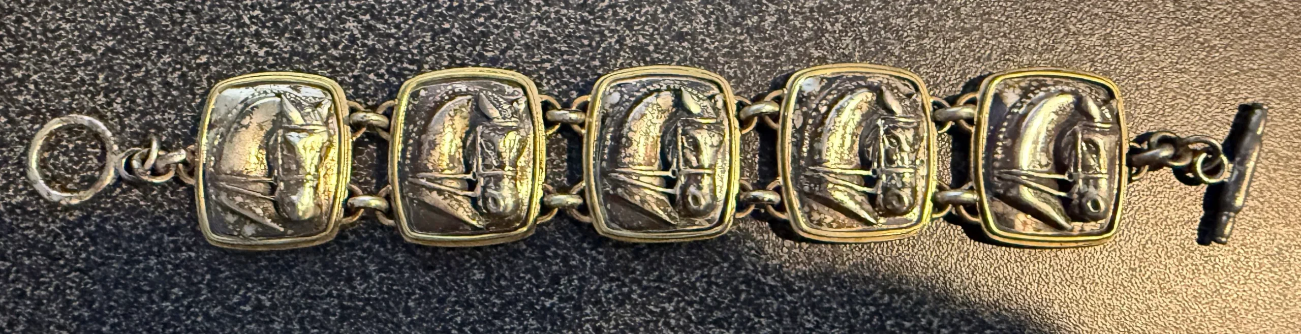 assorted women's jewelry