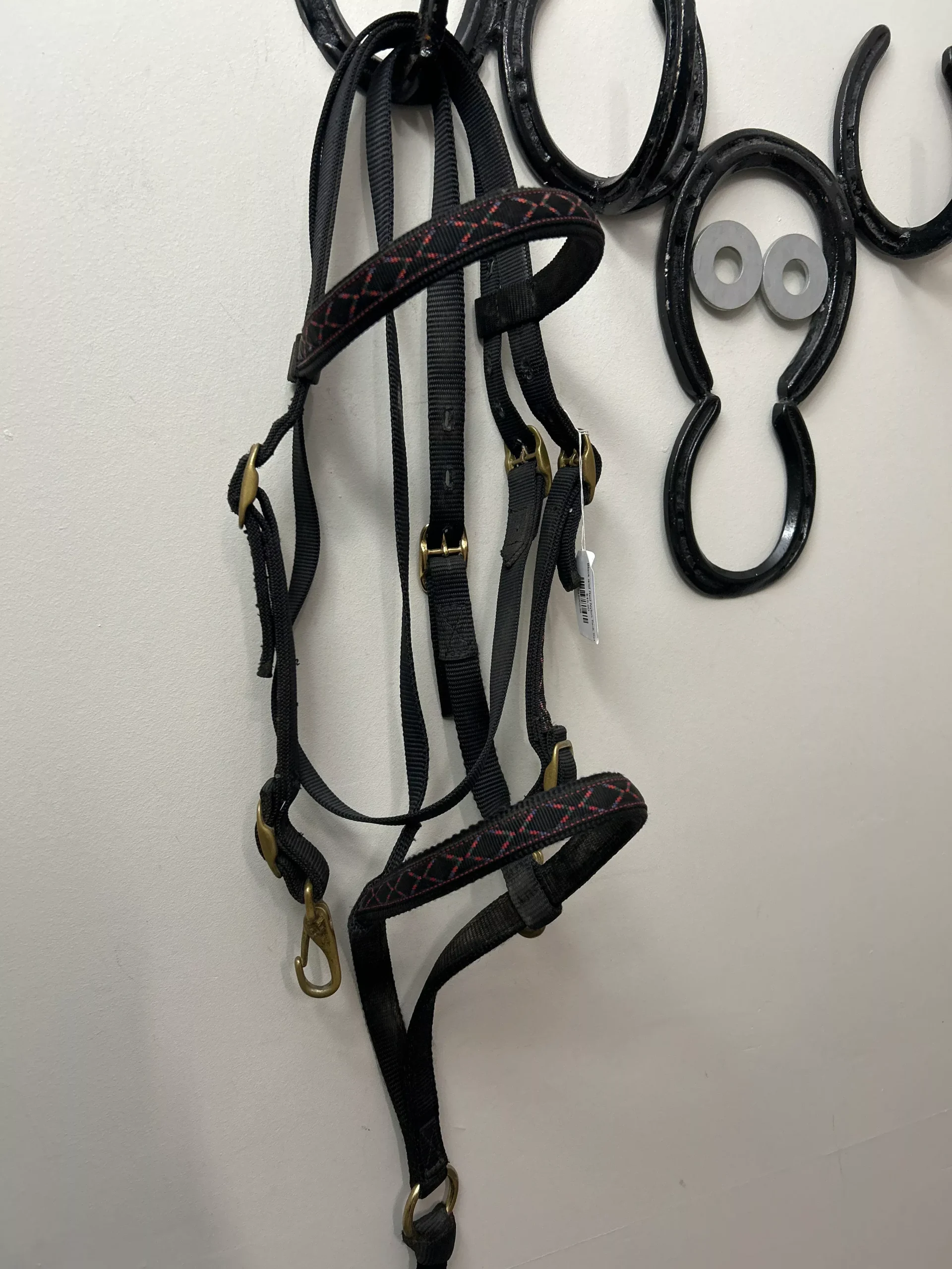 Black and Red Nylon Tack Set