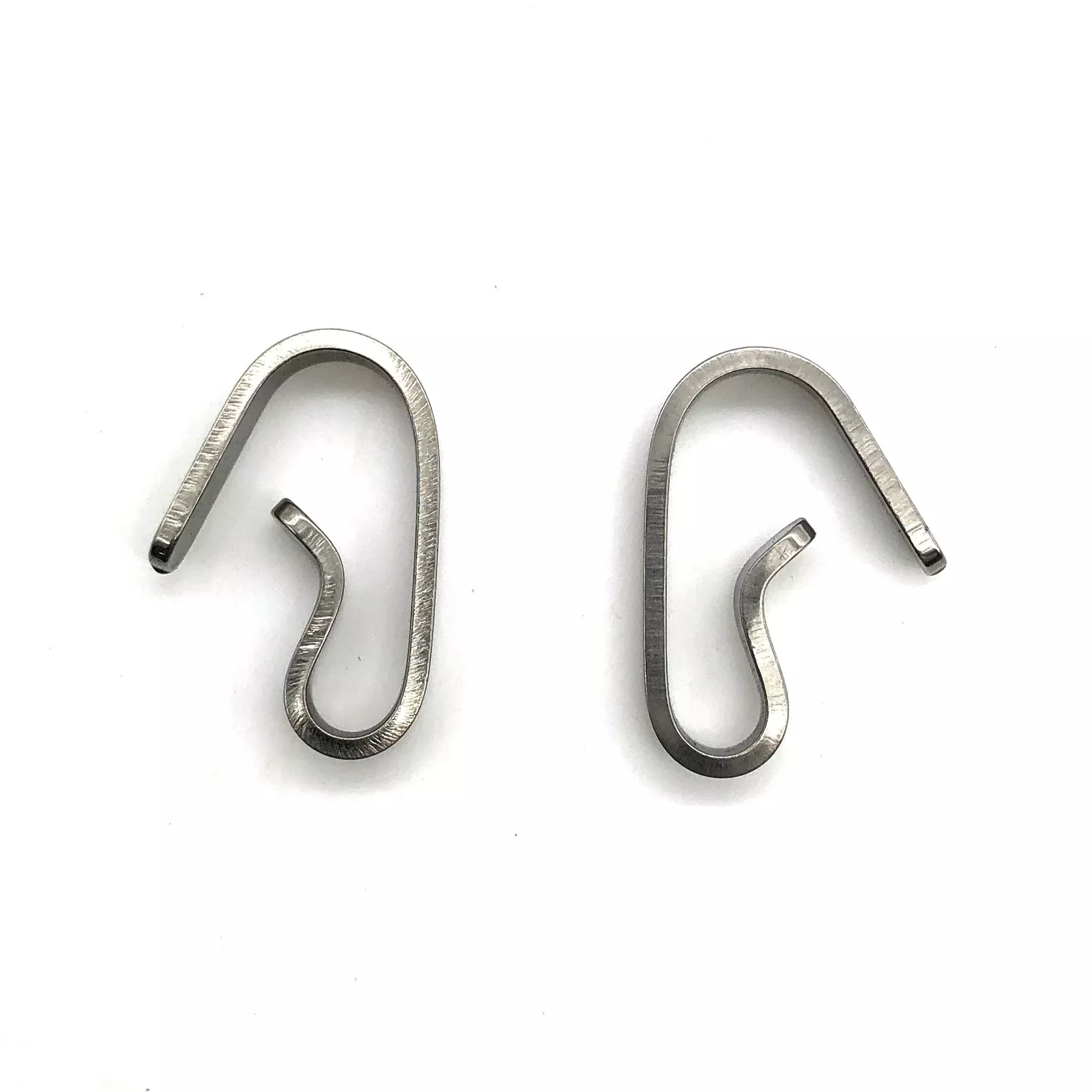 Bombers Pinchless Curb Hooks