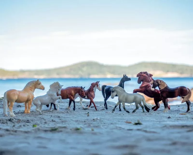 Breyer - Deluxe Horse Collection