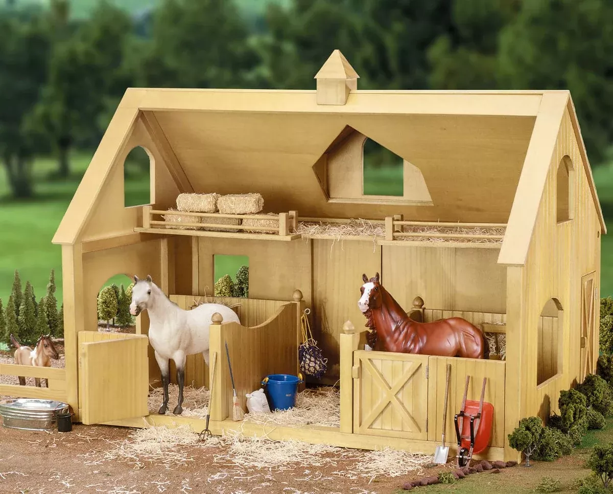 Deluxe Wood Barn with Cupola