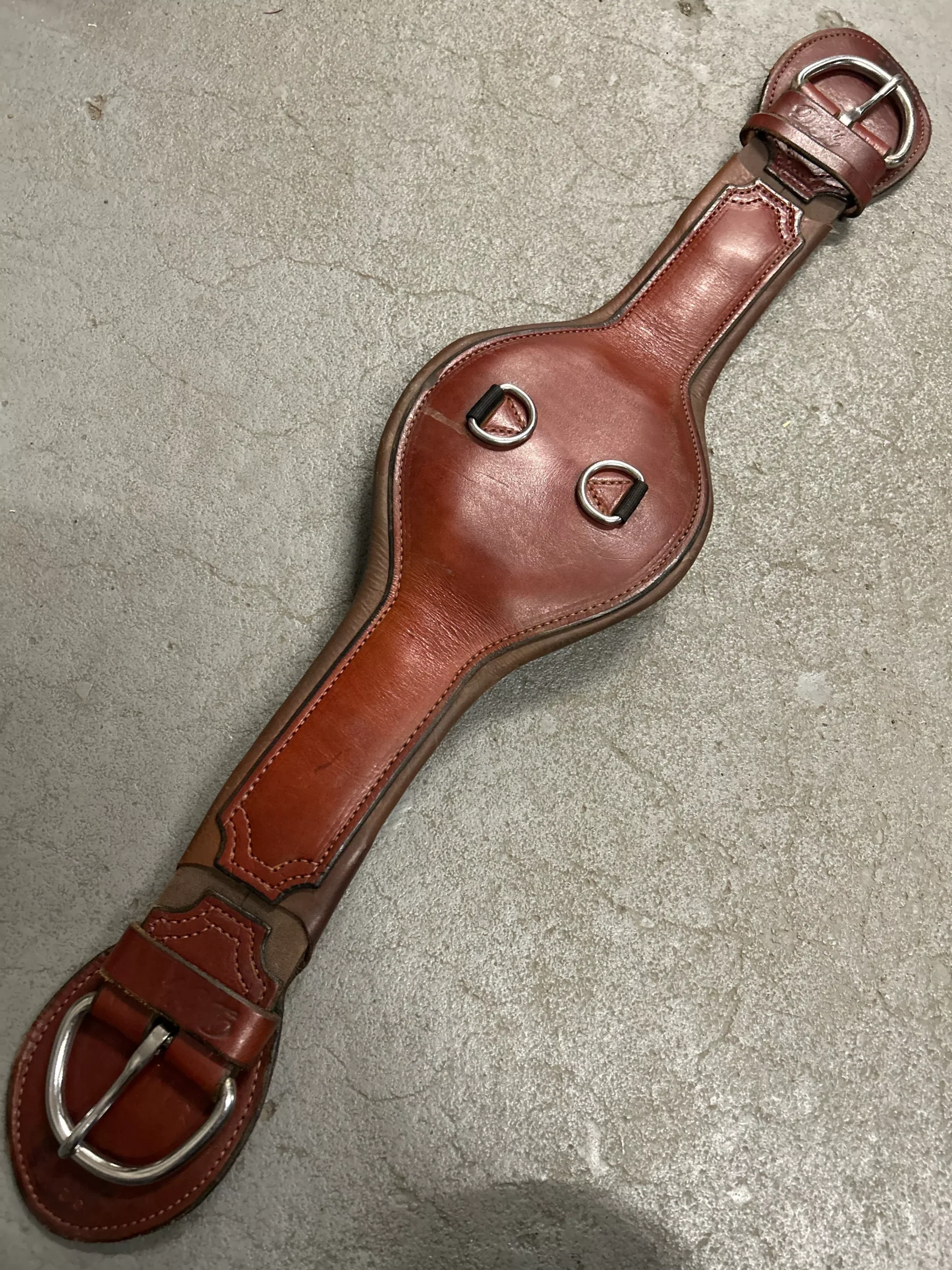 DK Custom Leather Cinch 32"
