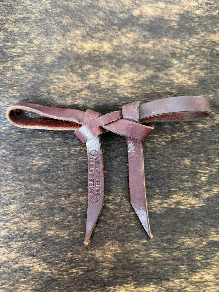 Double Diamond Halter Company Leather Curb Strap B1308