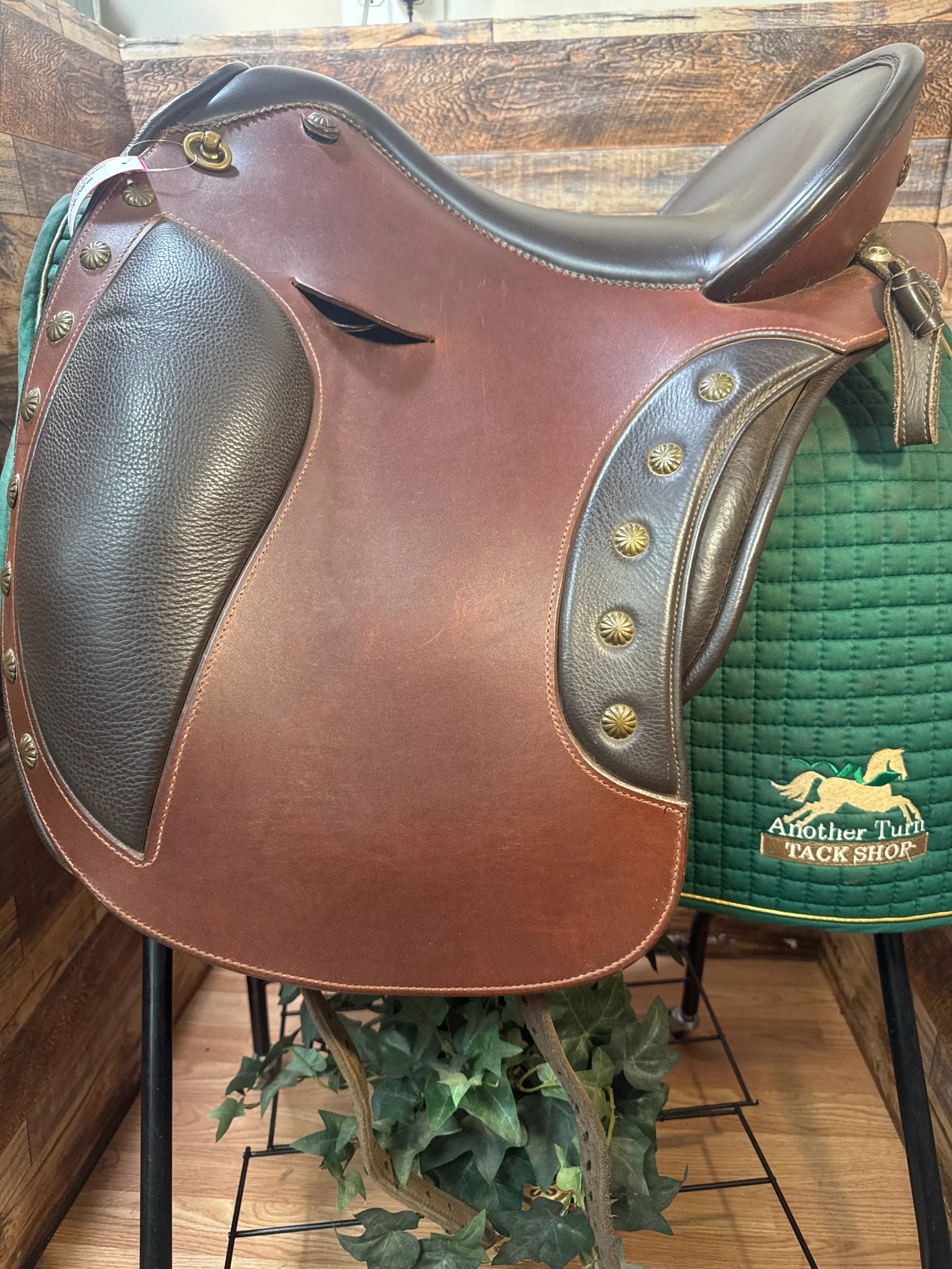 DP El Campo S2 Baroque Saddle -Adjustable and Flockable