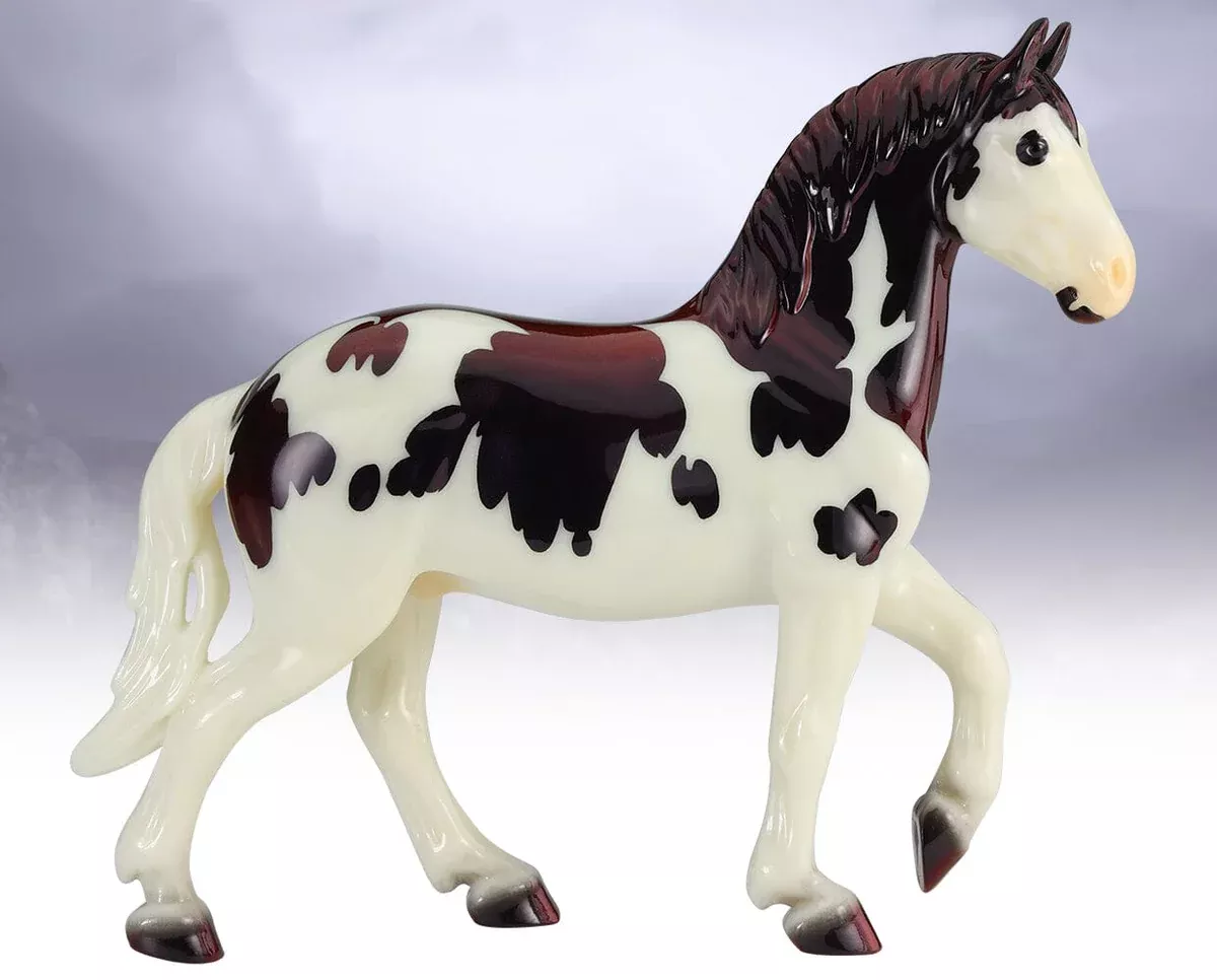 Draftula | Freedom Series Halloween Horse