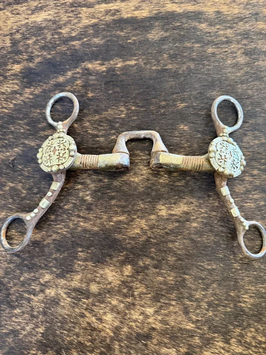 Dutton Bits Short Shank 5 in. Square Correction Bit with Copper Wrapped Bars with Fancy Concho Cheek B1295