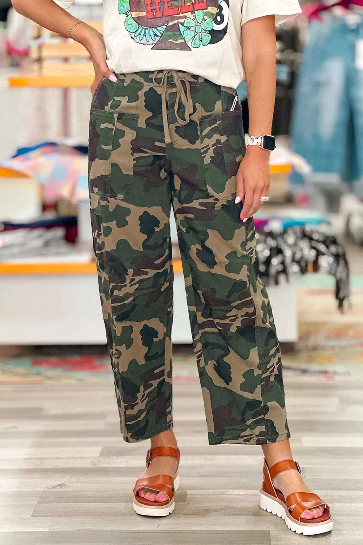 Green Camouflage Print Drawstring Patch Pocket Barrel Jeans