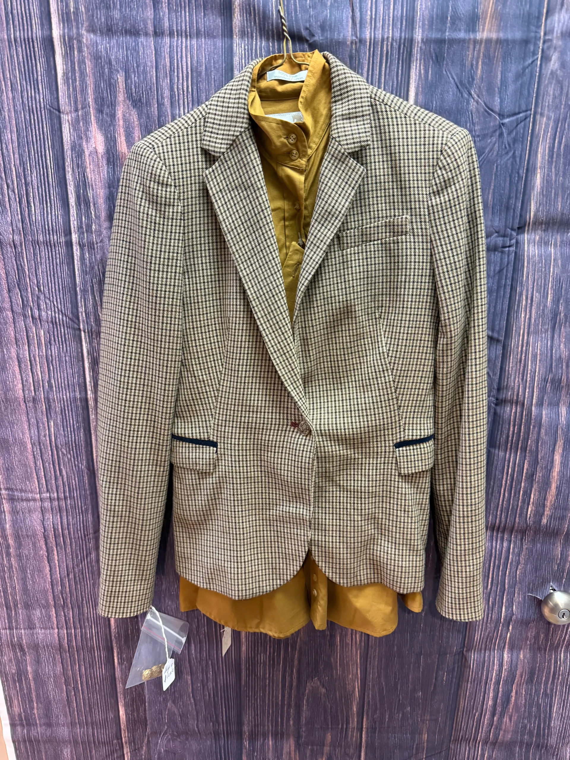 Hunt tweed coat for informal season
