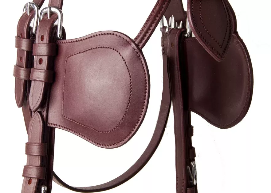 Ideal Luxe Leather Blinkers and Cheeks