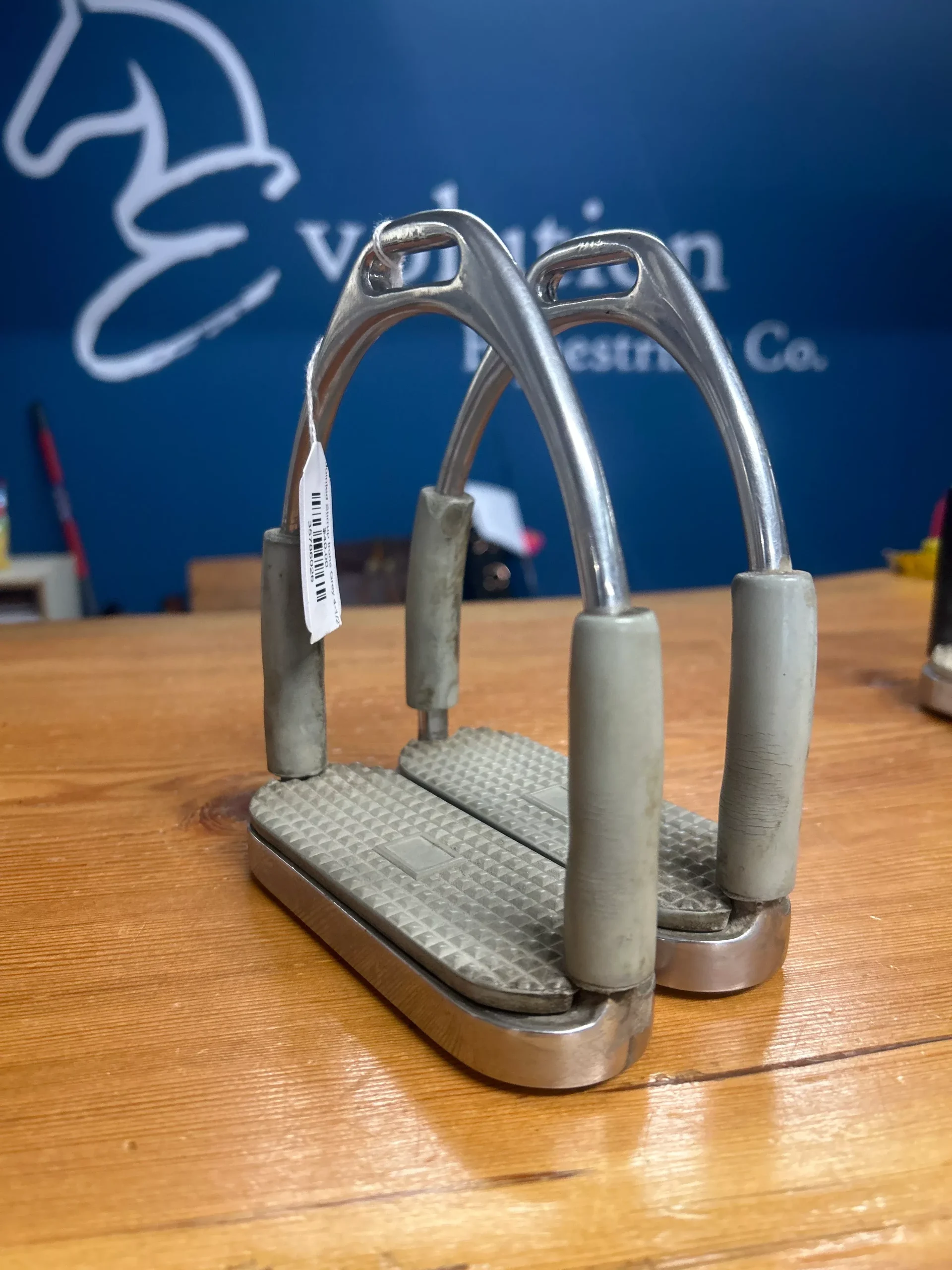 Jointed Stirrup Irons Grey 4-1/2"