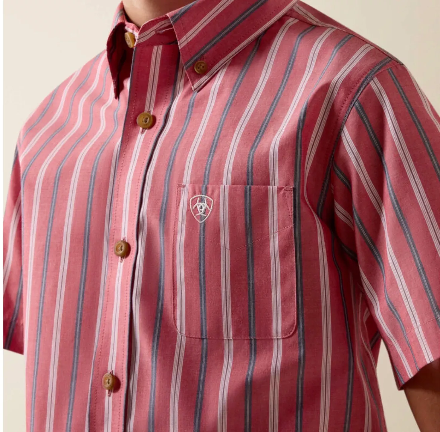M Ariat Pro Bobby SS-Shirt- HIBISCUS RED STRIPE