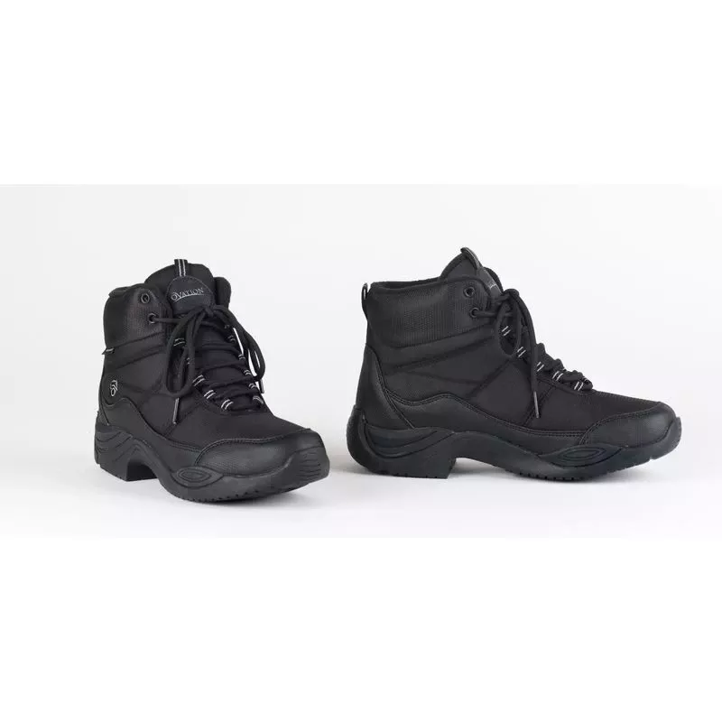 Ovation Women’s Heels Down Riding Sneaker – Black