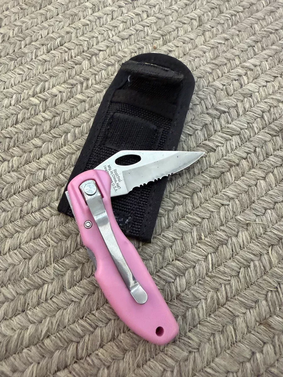 Pocket Knife and Heavy Duty Nylon Sheath AC1115