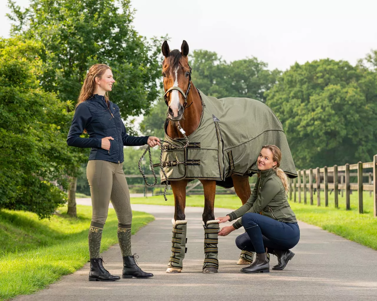 QHP Fleece Lined 600D Turnout Rug 205cm / 80