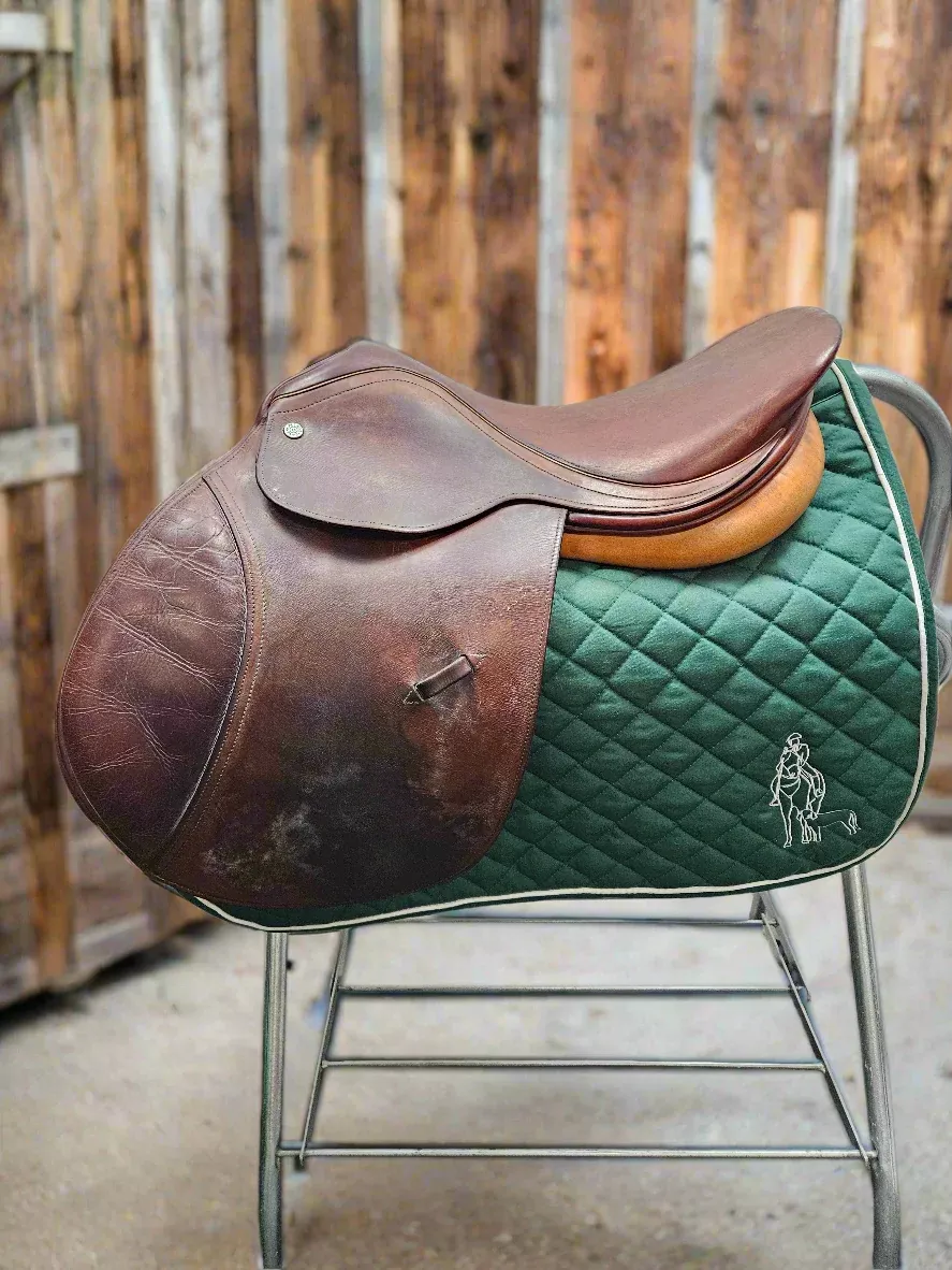 Saddle - English H/J 17" Pessoa Medium tree