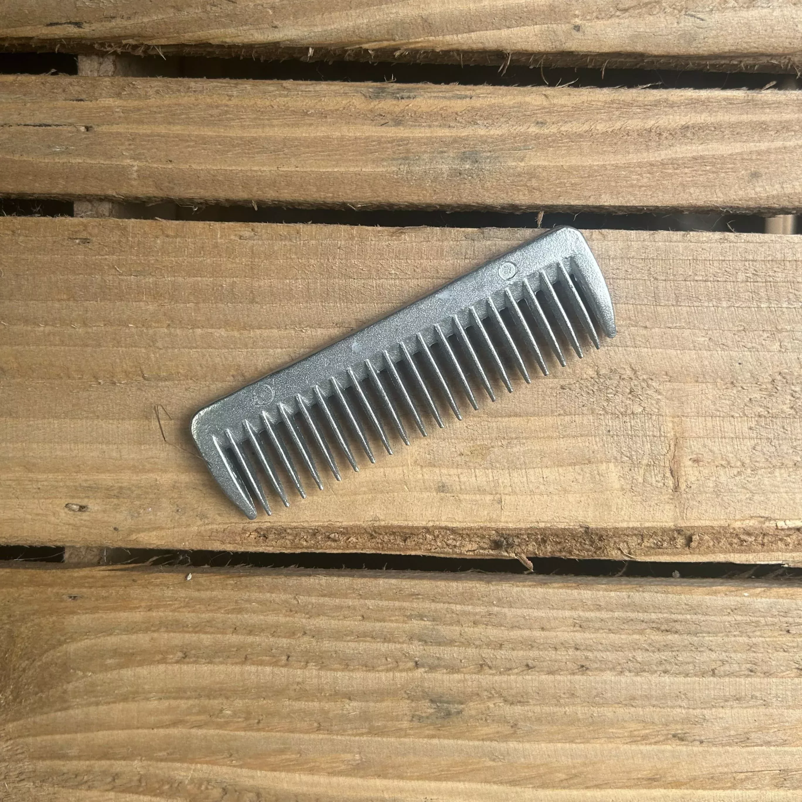 Smart Grooming Aluminium Pulling Comb