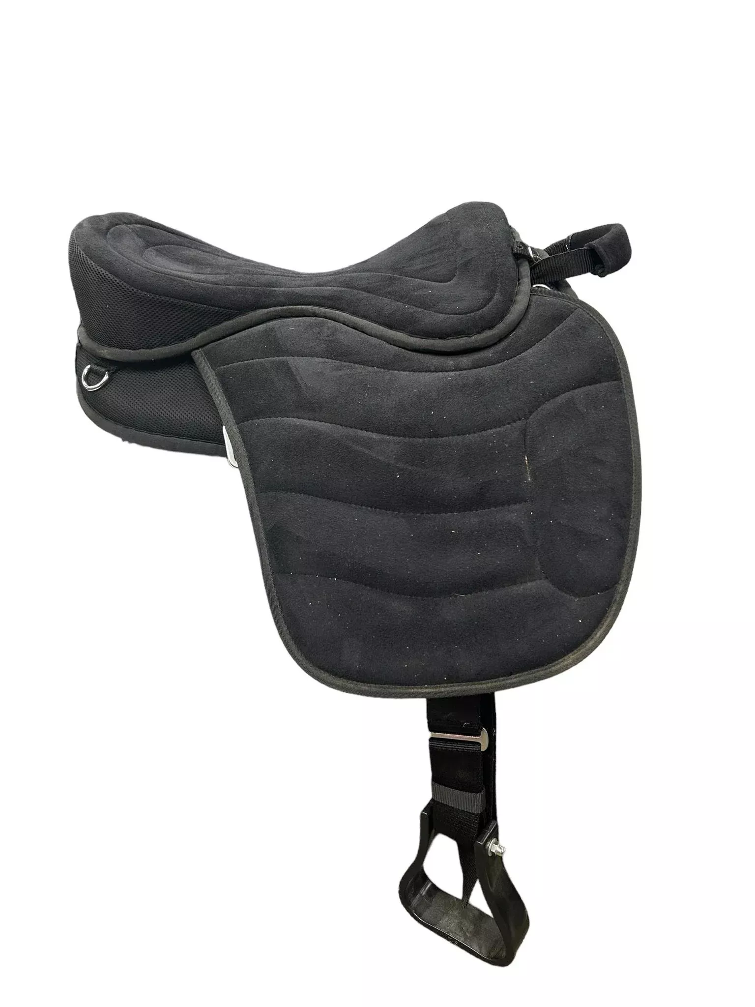 Treeless Synthetic Saddle - Black Approx. 18" - USED
