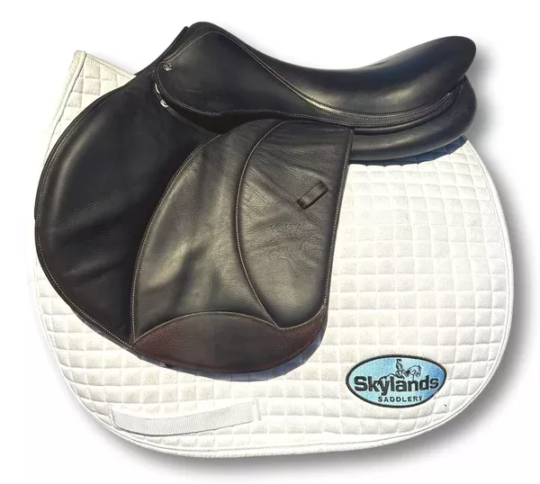Used Voltaire Palm Beach 17.5" Jump Saddle