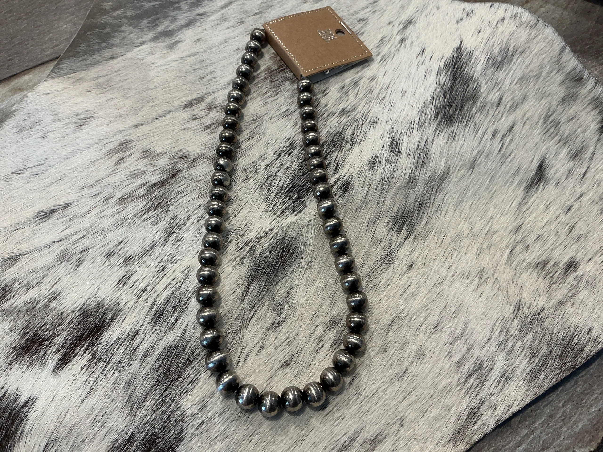 Western 10mm Navajo 18+3” Necklace